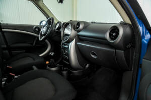 Image 12/50 of Mini Cooper Countryman (2011)