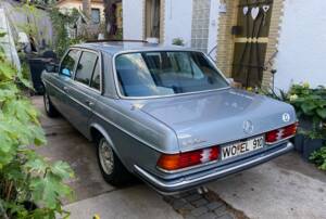 Image 4/26 of Mercedes-Benz 280 E (1982)