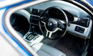 Image 4/38 of BMW 325i (2002)