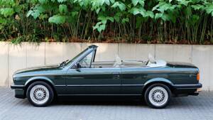 Immagine 8/48 di BMW 325i (1986)