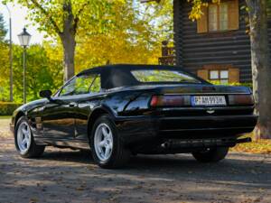 Bild 7/8 von Aston Martin Virage Volante (1993)