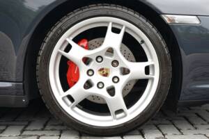 Bild 43/50 von Porsche 911 Carrera 4S (2007)