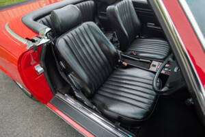 Image 12/29 of Mercedes-Benz 500 SL (1989)