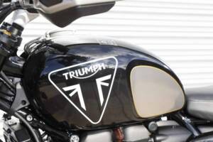 Afbeelding 32/50 van Triumph Scrambler 1200 Bond Edition (2020)