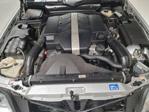 Image 24/50 of Mercedes-Benz SL 320 (1998)