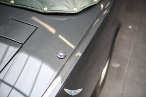 Bild 72/73 von Aston Martin V8 EFi Volante (1987)