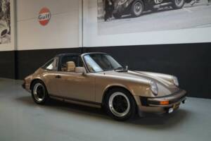 Immagine 1/50 di Porsche 911 SC 3.0 (1982)