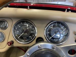 Immagine 37/40 di Triumph TR 2 (1955)