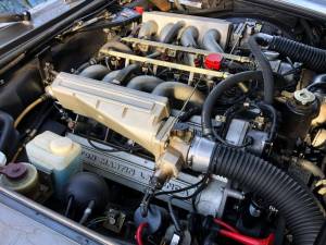 Bild 26/34 von Aston Martin V8 Vantage (1987)