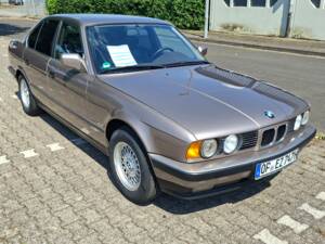 Bild 2/16 von BMW 525i (1988)
