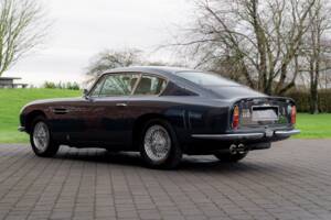 Image 37/79 of Aston Martin DB 6 (1968)