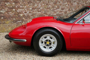 Afbeelding 45/50 van Ferrari Dino 246 GTS (1973)