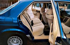 Image 4/13 of Mercedes-Benz 500 SE (1984)