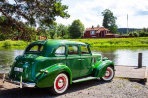 Image 10/50 of Pontiac Quality Six Touring Sedan (1939)