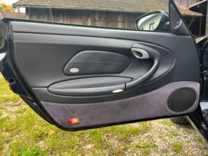 Bild 10/50 von Porsche 911 Carrera (2003)