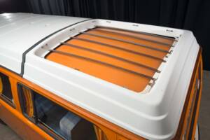 Image 51/59 of Volkswagen T2b Westfalia (1973)