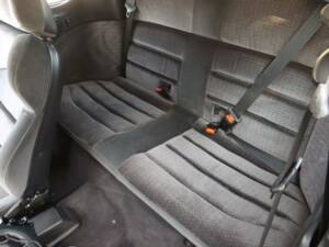 Bild 17/50 von Ford Escort XR3i (1992)