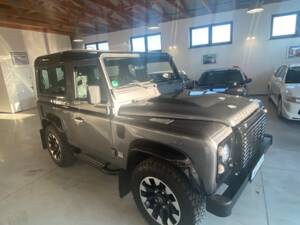 Bild 43/59 von Land Rover Defender 90 Works V8 "70th Edition" (2018)