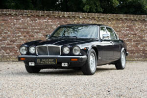 Imagen 12/50 de Jaguar XJ 12 (1985)