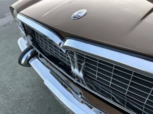 Image 24/101 of Maserati Mexico 4200 (1971)