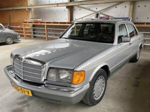 Image 36/42 of Mercedes-Benz 420 SEL (1986)