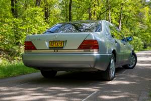 Image 8/59 of Mercedes-Benz 600 SEL (1992)
