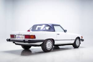 Bild 17/38 von Mercedes-Benz 560 SL (1986)