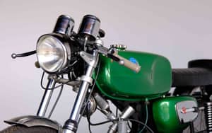Image 22/57 of Benelli 125 Sport Special (1971)