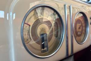 Bild 9/26 von Ford V8 (1937)