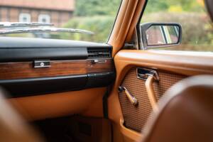 Afbeelding 32/75 van Mercedes-Benz 280 SE (1976)