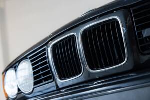 Bild 25/34 von BMW M5 (1993)