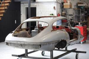 Immagine 7/14 di Jaguar E-Type (1969)