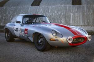 Immagine 6/50 di Jaguar E-Type 3.8 (1962)