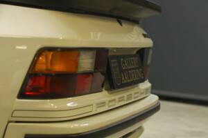 Obraz 30/50 pojazdu Porsche 944 (1986)