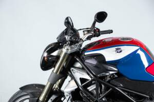Image 19/50 de MV Agusta DUMMY (2004)