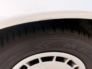 Immagine 63/75 di BMW 320i (1988)