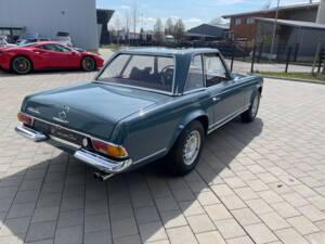 Image 4/20 of Mercedes-Benz 280 SL (1970)