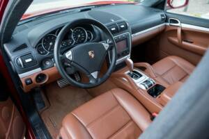 Image 23/45 of Porsche Cayenne Turbo (2009)