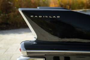 Immagine 40/50 di Cadillac 62 Sedan DeVille (1958)