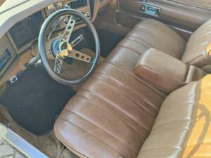 Immagine 2/8 di Buick Electra 225 Hardtop (1973)