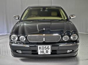 Image 4/50 of Jaguar XJ 8 4.2 (2006)