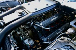 Image 21/50 of Maserati Khamsin (1976)