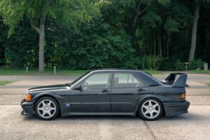 Bild 13/53 von Mercedes-Benz 190 E 2.5-16 (1991)
