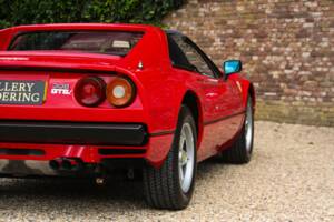 Image 47/50 de Ferrari 308 GTSi (1981)