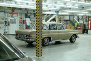 Image 14/50 of Mercedes-Benz 300 SE (1964)