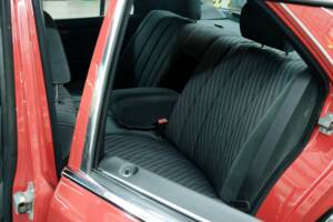Bild 32/50 von Mercedes-Benz 500 SE (1987)
