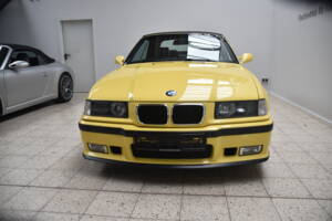 Immagine 2/28 di BMW M3 (1998)