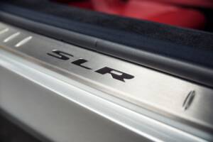 Image 50/61 of Mercedes-Benz SLR McLaren (2004)