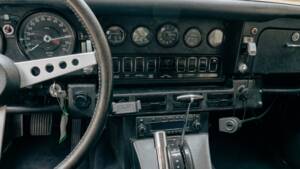 Bild 20/81 von Jaguar E-Type V12 (2+2) (1971)