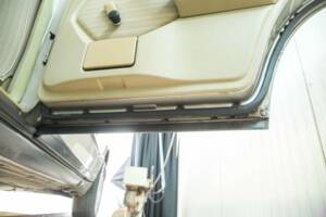 Bild 48/50 von Mercedes-Benz 230 TE (1987)